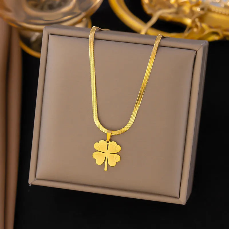 Collar Flor de la suerte Impermeable NAXE Acero 304 Bañado en Oro