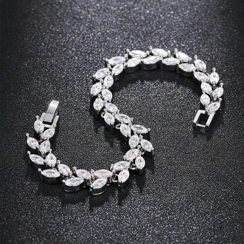 Pulsera grano Engaste De Garra Y Circón NAXE Cobre Con Chapado En Oro KC,