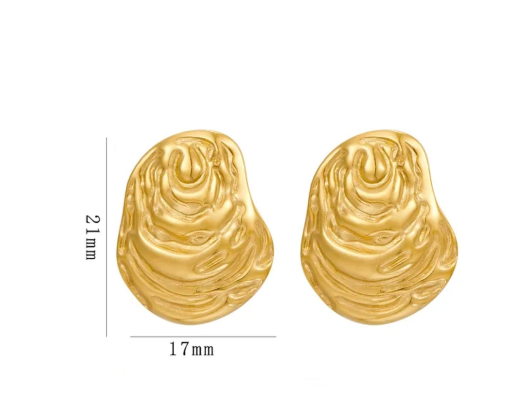 Aretes Luxury NAXE — Chapado en Oro 18K
